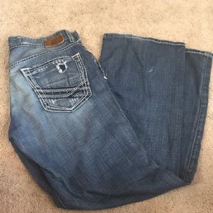 Men’s dark washed jeans